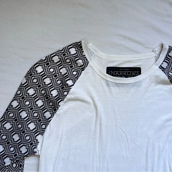 The Narrows Baseball Tee - Picture 2 of 4